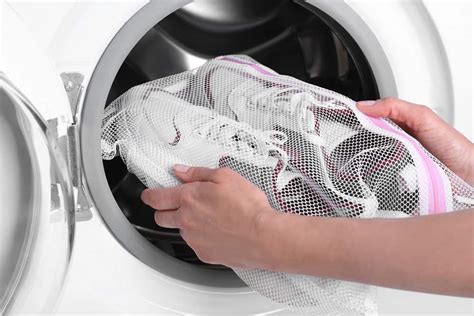 washing white sneakers machine.